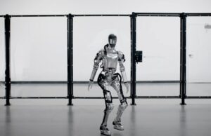 A Figura Ai envia uma carta de cessar e desistir aos corretores em mercados secundários Figure robot walking