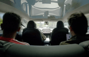 A Tesla lançou seu serviço robotaxi apenas para funcionários A Tesla lançou seu serviço robotaxi apenas para funcionários