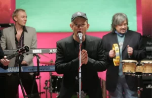 A equipe de dança do papai estava gravemente doente. Requer no cuidado damável A equipe de dança do papai estava gravemente doente. Requer no cuidado damável