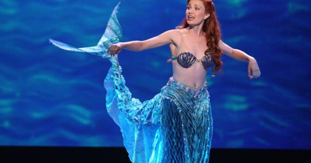 A estrela da Broadway, Sierra Boggess, revela por que ele não procura mais no Google




