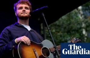 Alex Warren: Sleeper Rough, Prankster Viral e Nº 1 Pop Star Alex Warren: Sleeper Rough, Prankster Viral e Nº 1 Pop Star