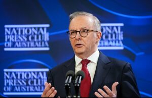 Anthony Albanese reconhece seu país antes de fazer um de seus últimos discursos nas eleições Anthony Albanese começou um de seus campos eleitorais finais, entregando um reconhecimento do país