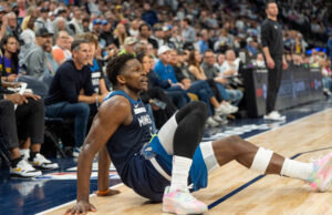 Anthony Edwards, o estrela do Minnesota Timberwolves que marcou 43 pontos contra o La Lakers no jogo 4 de domingo, foi comparado a Michael Jordan. fechar