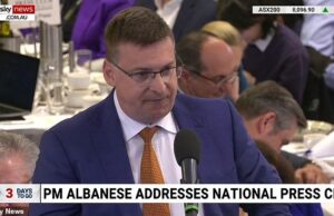 As cinco principais mentiras de Anthony Albanese são confrontadas em uma tensa troca de televisão ao vivo O editor político do Sky News, Andrew Clennell (foto), levou o primeiro -ministro a tarefa sobre a 'quantidade razoável de BS nesta campanha' na quarta -feira à tarde após seu endereço para o National Press Club em Canberra