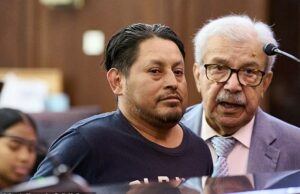 As fotos do tribunal mostram detalhes horríveis de um homem que supostamente fez sexo em um trem de metrô de Nova York com um corpo morto. Felix Rojas (à esquerda), 44, foi acusado de estupro quase três semanas após o incidente no trem R