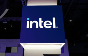 Christoph Schell renuncia como diretor comercial e líder de vendas da Intel. The Intel logo