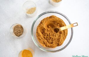 Curry em pó (leve e não muito picante). Curry em pó (leve e não muito picante).