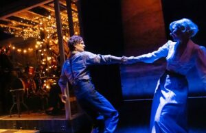 ‘Dead Outlaw’, um musical sobre um cadáver famoso descoberto em Long Beach, chega na Broadway 'Dead Outlaw', um musical sobre um cadáver famoso descoberto em Long Beach, chega na Broadway