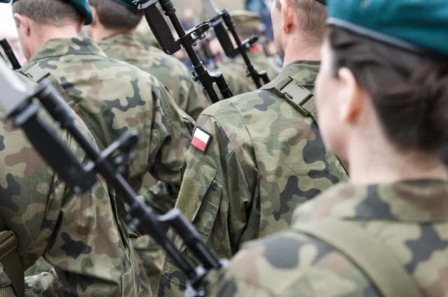 Eles perguntaram a postes se ele estava comendo o país em caso de guerra. Resposta decisiva



