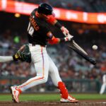Fitzgerald, do SF Giants, perdeu os dois morcegos de batedores em hits consecutivos no Petco Park