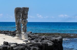 Havaí histórico: rastreando o passado no Palácio Iolani de Honolulu Esta fotografia de arquivo mostra como parecia o palácio de Iolani de Honolulu em 1895, três anos antes dos Estados Unidos derrubar a rainha do Havaí e anexar as ilhas. (Getty Images)