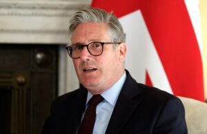 Keir Starmer está em um grande golpe à medida que o partido de reforma varre a vitória em ambas as duas importantes corridas de prefeito – ex -consultor trabalhista alerta que seu partido será Uma fonte trabalhista negou provimento às críticas de McTernan, mas reconheceu que o partido enfrentou um conjunto de eleições 'difíceis'