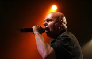 Matt Pinfield, um apresentador de rádio que sofreu um derrame meses atrás, espera retornar às ondas “muito em breve”. Matt Pinfield, um apresentador de rádio que sofreu um derrame meses atrás, espera retornar às ondas "muito em breve".