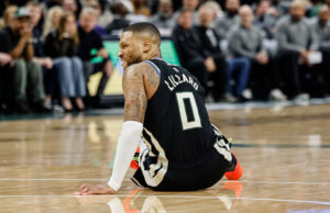 NBA: Damian Lillard está sofrendo de outra lesão a longo prazo Lesão de Damian Lillard Milwaukee Bucks NBA Playoffs Game 4
