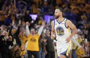 NBA Steph Curry leva os Warriors a uma vitória por 2-1 sobre os foguetes Steph Curry Warriors venceu o Rockets NBA Playoffs Game 3