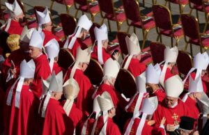 O funeral e o enterro do papa Francisco: o que você precisa saber A torre sineira de St. Mary Major Basílica