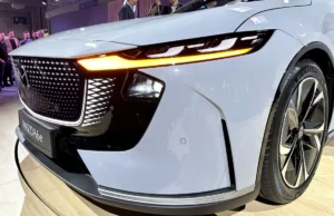 O novo Mazda 6e desaparece no escuro. Não apenas o preço faz maravilhas. Quanto é? O novo Mazda 6e desaparece no escuro. Não apenas o preço faz maravilhas. Quanto é?