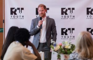 O príncipe Harry atende, fundos para jovens que defendem a mídia social e a segurança da IA O príncipe Harry atende, fundos para jovens que defendem a mídia social e a segurança da IA