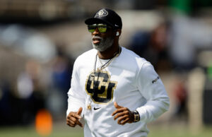 “Obtendo uma verificação da realidade”: os fãs do CFB reagem como US $ 45 milhões no valor de Deion Sanders mostra decepção pela decisão do saio dos santos fechar