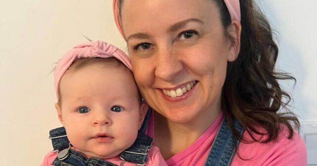 Sra. Rachel compartilha uma nova foto de uma filha de infância semelhante