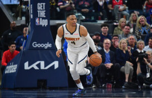 Russell Westbrook, de Nuggets, sofre enorme lesão no jogo 3, vs Clippers. fechar