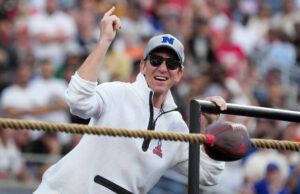 US $ 160.000.000 no valor de Eli Manning Eyes Minority Propriedade, enquanto os gigantes buscam investidores para 10% de participação: Relatório fechar