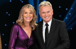 Vanna compartilha a atualização de Pat Sajak após sua partida da roda da fortuna ‘ Vanna compartilha a atualização de Pat Sajak após sua partida da roda da fortuna '