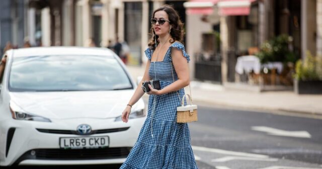 15 vestidos charmosos de guingão que acham o código de roupas para qualquer ocasião de verão, a partir de US $ 23


