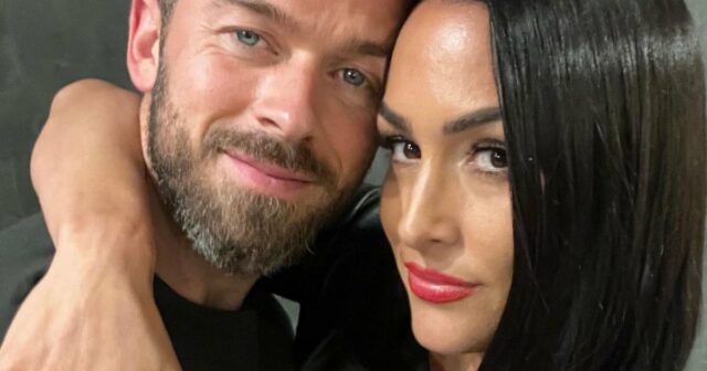 Galeria Atualização: Nikki Bella e Artem Chigvintsev: uma linha do tempo de seu relacionamento