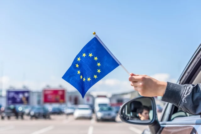 A Polônia deve deixar a UE? As sondas mais recentes não deixam dúvidas



