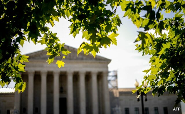 A Suprema Corte dos EUA está impedindo Trump para continuar as deportações venezuelanas


