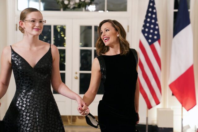 A filha Jennifer Garner explode os ricos depois de La Fire

