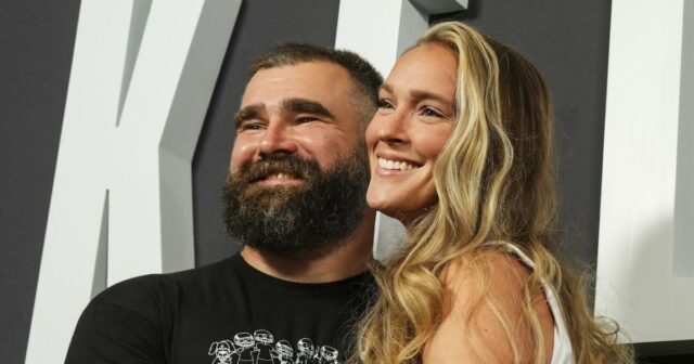 A estrela do Filadelfia Eagles, Jason Kelce e a linha de relacionamento de sua esposa Kylie McDevitt