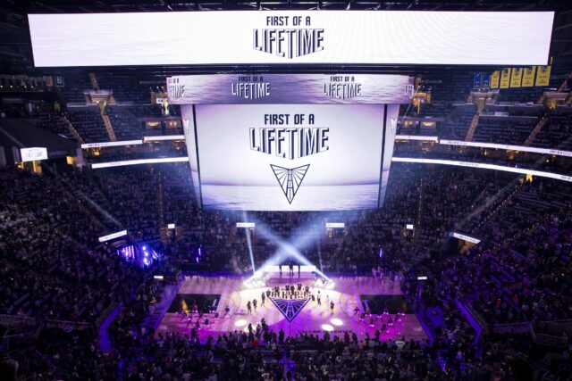 Franquia Golden State Valkyries First vs Los Angeles Sparks WNBA