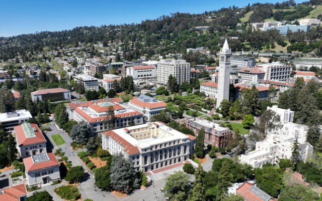 A polícia da UC Berkeley investiga tarde da noite de sábado à noite



