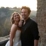 Outubro de 2022 Campo de milho Stassi Schroeder e Beau Clark Linha do tempo
