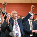 A reforma de Farage no Reino Unido derrota as partes do estabelecimento nas eleições de "terremoto"