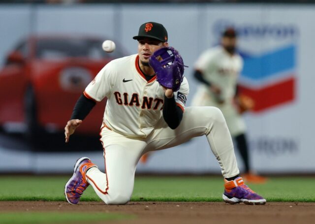 Adames de SF Giants discute lutas defensivas recentes



