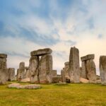 As crianças aprendem que Stonehenge foi construído por negros, encontrado para investigar a troca de políticas