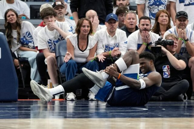 Anthony Edwards retorna ao jogo 2 Warriors-Timberwolves após lesão no tornozelo



