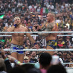 Antigo campeão furioso de TNA dos tuts do título mundial da WWE Superstar