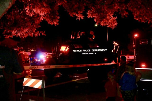 Antioch Man condenou o assassinato de uma mulher, ferindo o marido no meio de um triângulo amoroso

