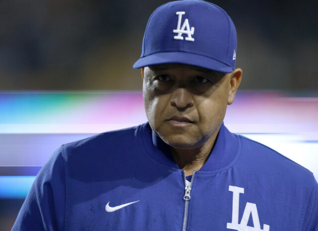 Arremessador de Dodgers para passar pelo fim da estrada da casa

