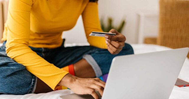 As 23 melhores vendas de fim de semana do dia caído para comprar online

