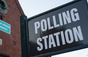 As eleições locais ao vivo: as reformas apontarão tratarão grandes golpes para Keir Starmer, enquanto os eleitores vão para pesquisas em toda a Inglaterra no Conselho, Runcorn & Helsby e eleições de prefeito As eleições locais ao vivo: as reformas apontarão tratarão grandes golpes para Keir Starmer, enquanto os eleitores vão para pesquisas em toda a Inglaterra no Conselho, Runcorn & Helsby e eleições de prefeito