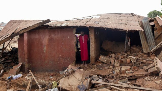 As inundações matam pelo menos 111, já que o norte da Nigéria está lutando para mudar o clima, feitiços secos e fortes chuvas

