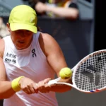 As luzes foram varridas do tribunal. Sromotna Polish Mace na Polfinalle do torneio Madryta