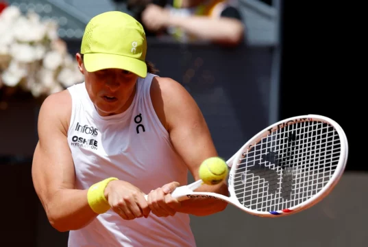 As luzes foram varridas do tribunal. Sromotna Polish Mace na Polfinalle do torneio Madryta



