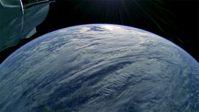 Assista à Earth Live transmitida no Mashable! Assista à Terra transmitida ao vivo na Mashable.




