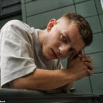 21 -O -ano -old Roman Lavrynovch é acusado de três números de isqueiros com a intenção de pôr em risco a vida